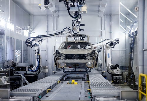 綠皮車春運顯擔當 內(nèi)燃機價值重估與新能源局限的啟示